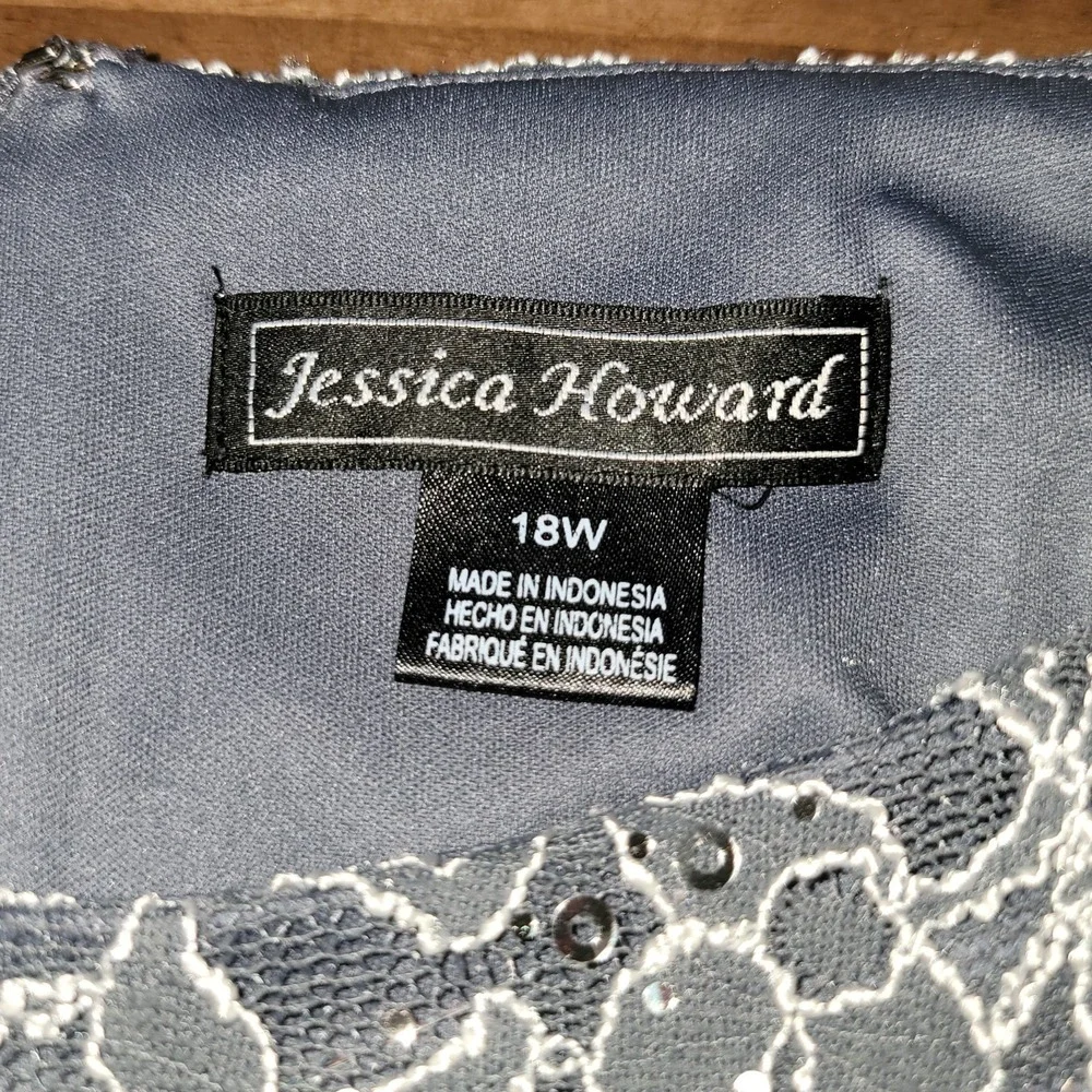 Jessica Howard Women's 18W Gray Lace Bodice Midi Dress Pleated Skirt 3/4 Sleeve - Picture 4 of 6